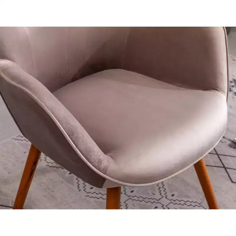 Fauteuil d'appoint en velours soyeux, chaise longue avec dossier capitonné, pieds en bois massif, fauteuil baril rembourré en mousse pour salon, salle à manger