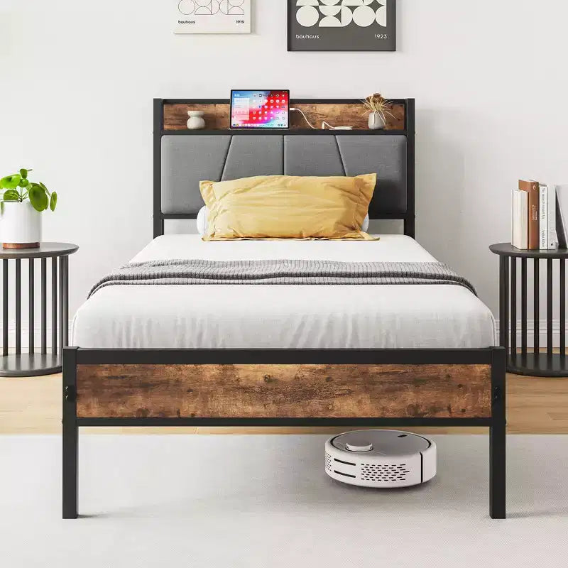 Cadre de lit double avec tête de lit de rangement et station de recharge, pas besoin de sommier tapissier pour chambre à coucher