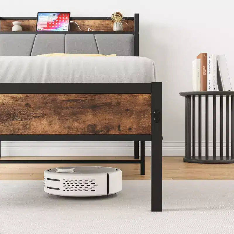 Cadre de lit double avec tête de lit de rangement et station de recharge, pas besoin de sommier tapissier pour chambre à coucher