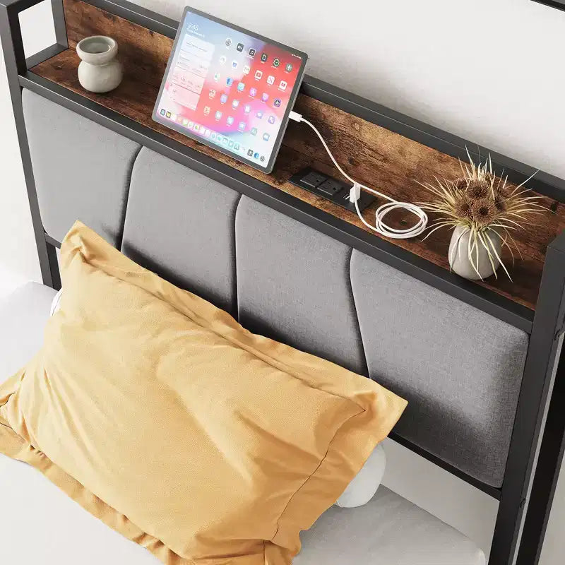 Cadre de lit double avec tête de lit de rangement et station de recharge, pas besoin de sommier tapissier pour chambre à coucher