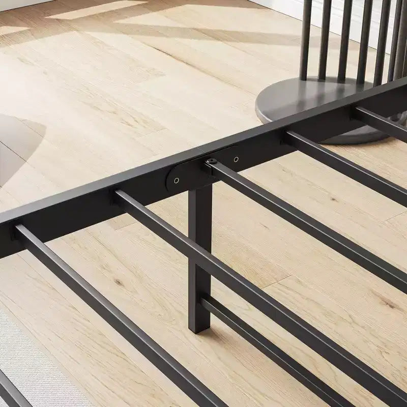 Cadre de lit double avec tête de lit de rangement et station de recharge, pas besoin de sommier tapissier pour chambre à coucher