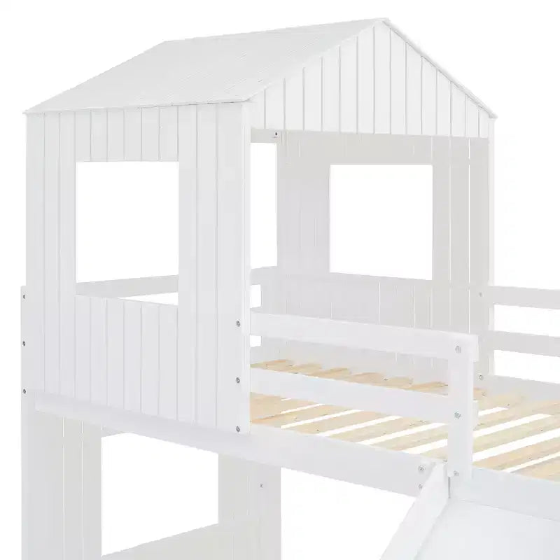 Lit superposé en bois deux places avec maisonnette, toboggan et barrières de sécurité