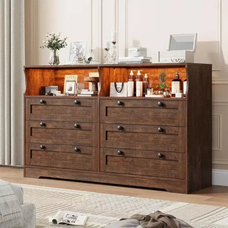 Commode à 6 tiroirs pour chambre à coucher, avec lumières LED RGB et prise de courant, commode de 140 cm de large, meuble TV pour téléviseurs de 55 pouces, pour salon, entrée