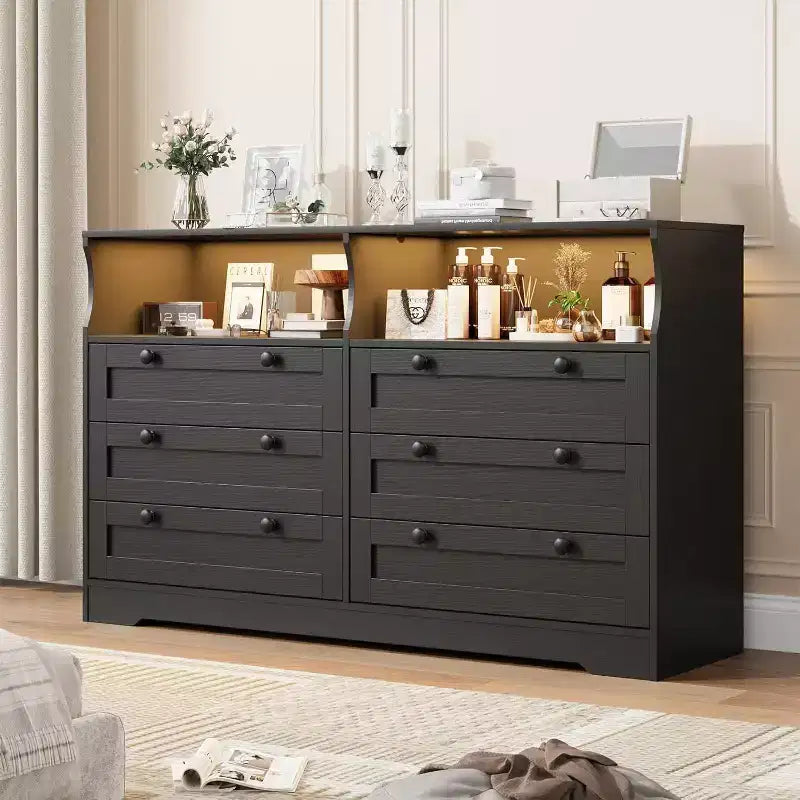 Commode à 6 tiroirs pour chambre à coucher, avec lumières LED RGB et prise de courant, commode de 140 cm de large, meuble TV pour téléviseurs de 55 pouces, pour salon, entrée