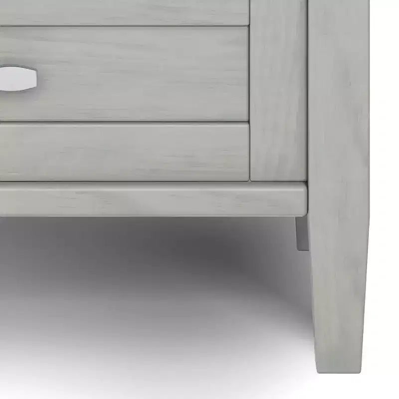 Table d'appoint gris brouillard : style transitionnel, pin, tiroir de rangement, capacité de 22,7 kg