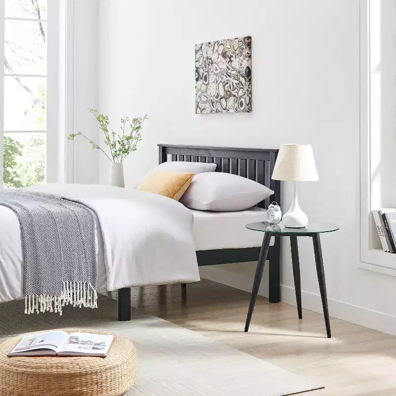 Table d'appoint ronde en verre de style Mid-Century Modern - Danya B.